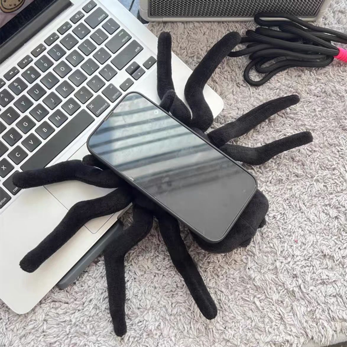 Spider Plush Phone Holder Stand for iPhone - Cute Desk Accessory