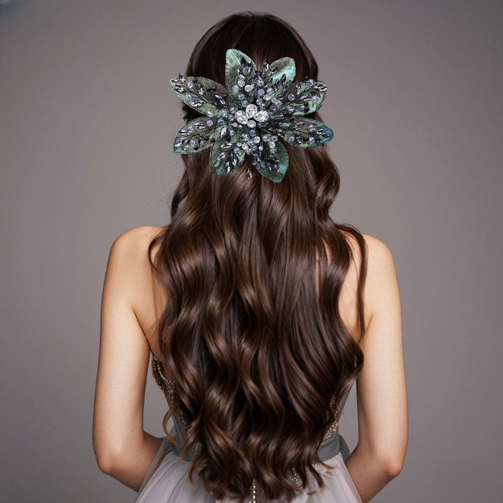 Crystal Rhinestone Hairpin ā Bohemian Flower Hair Clip for Brides & Parties