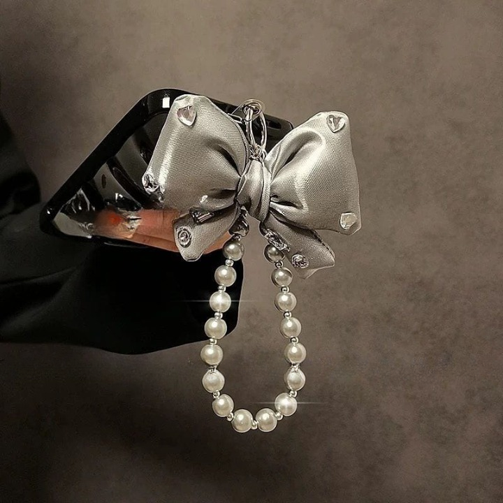 Luxury Bow Pearl Keychain with Transparent Clip – Mobile Phone Case Charm