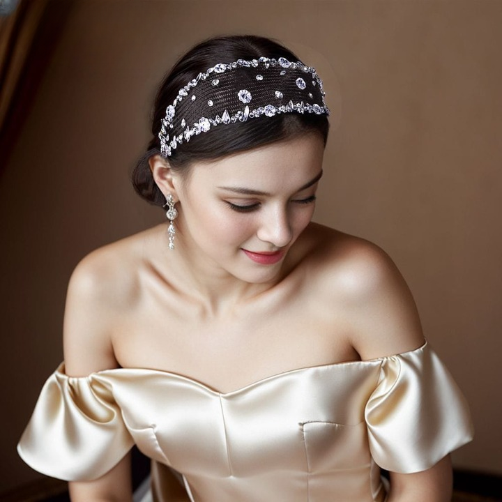 Light Luxury Black Mesh Diamond Headband – Wide Crystal Rhinestone Hair Accessory for Women (White & Black) | India Dealz