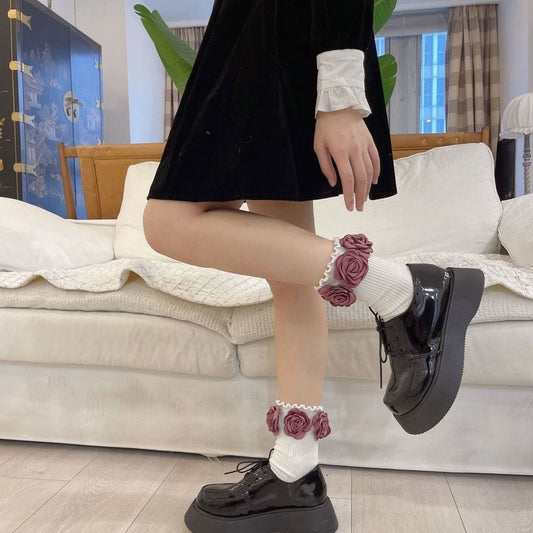 Flower Socks – Black & White Ankle Socks with 3D Rose Embroidery, Cute Vintage Korean Style