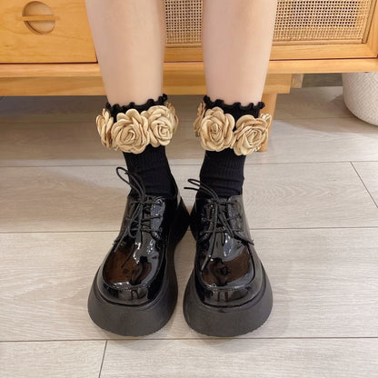 Flower Socks – Black & White Ankle Socks with 3D Rose Embroidery, Cute Vintage Korean Style