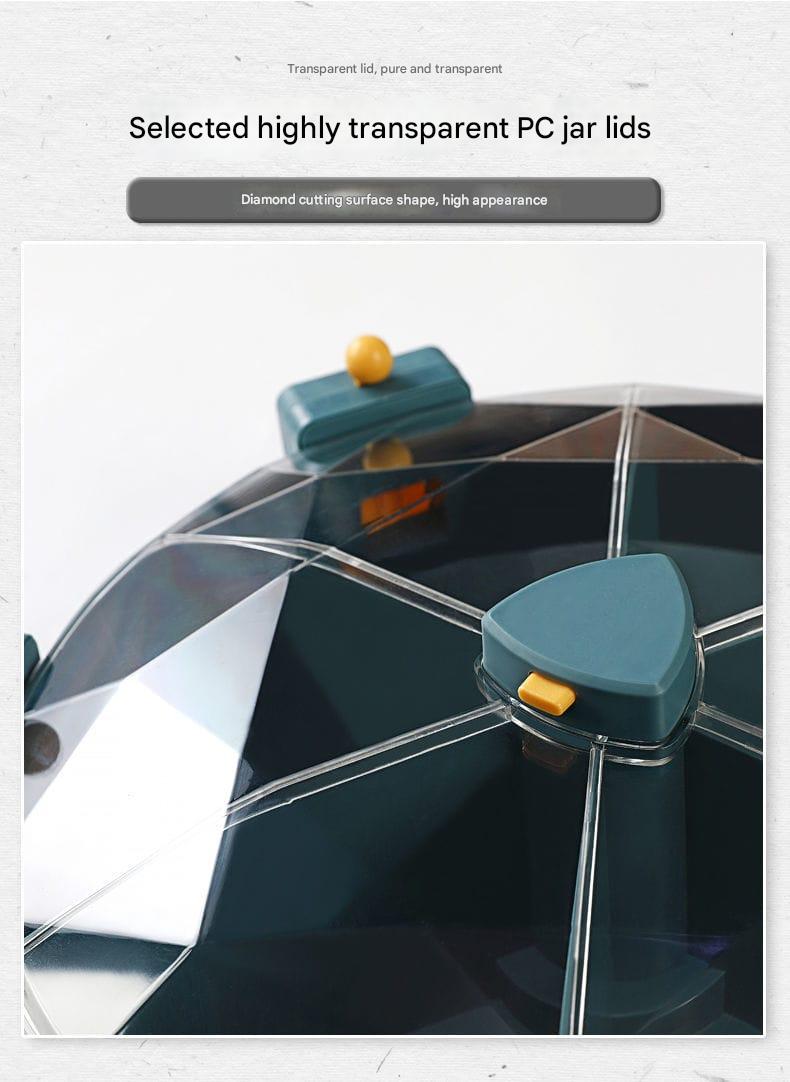 Transparent PC jar lids with a diamond-cutting surface shape on a white background.