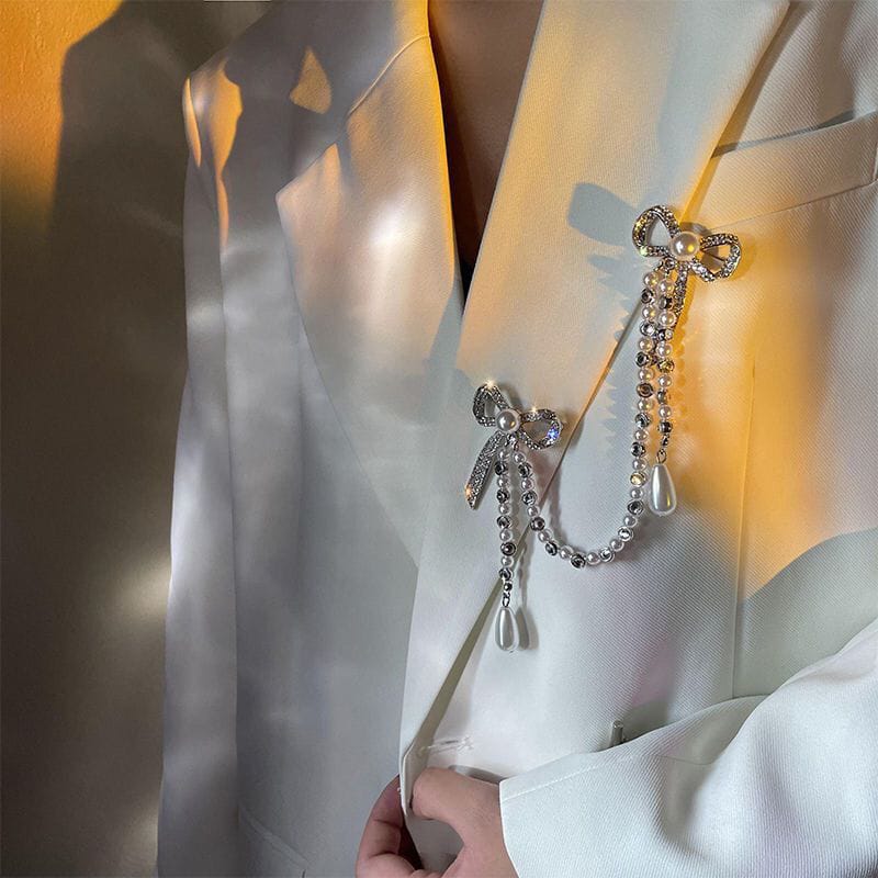 Sparkling Bowknot Chain Brooch Pin - Elegant Crystal & Pearl Sweater Shawl Clip