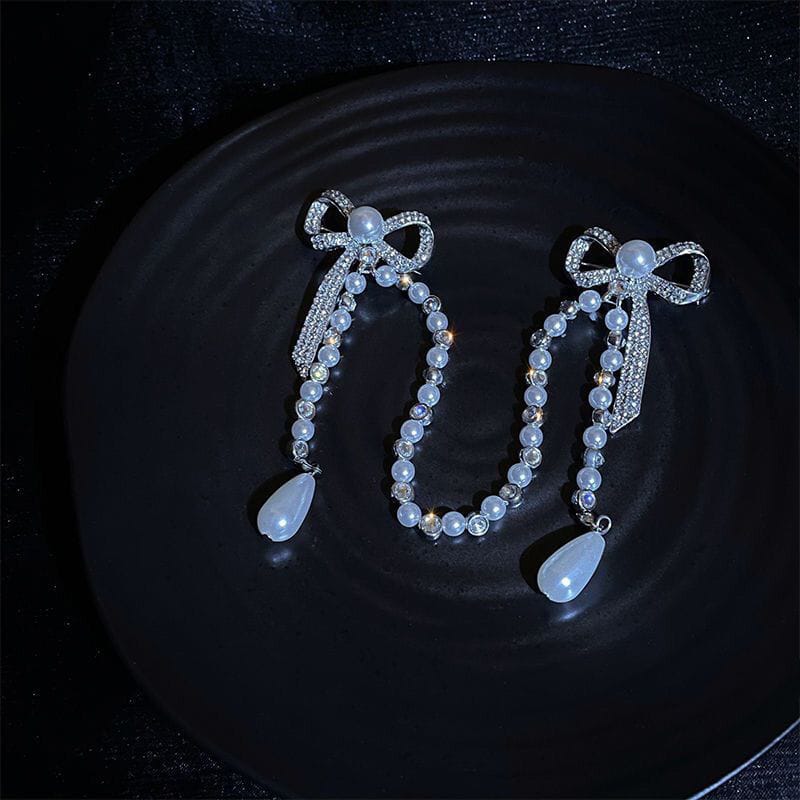 Sparkling Bowknot Chain Brooch Pin - Elegant Crystal & Pearl Sweater Shawl Clip