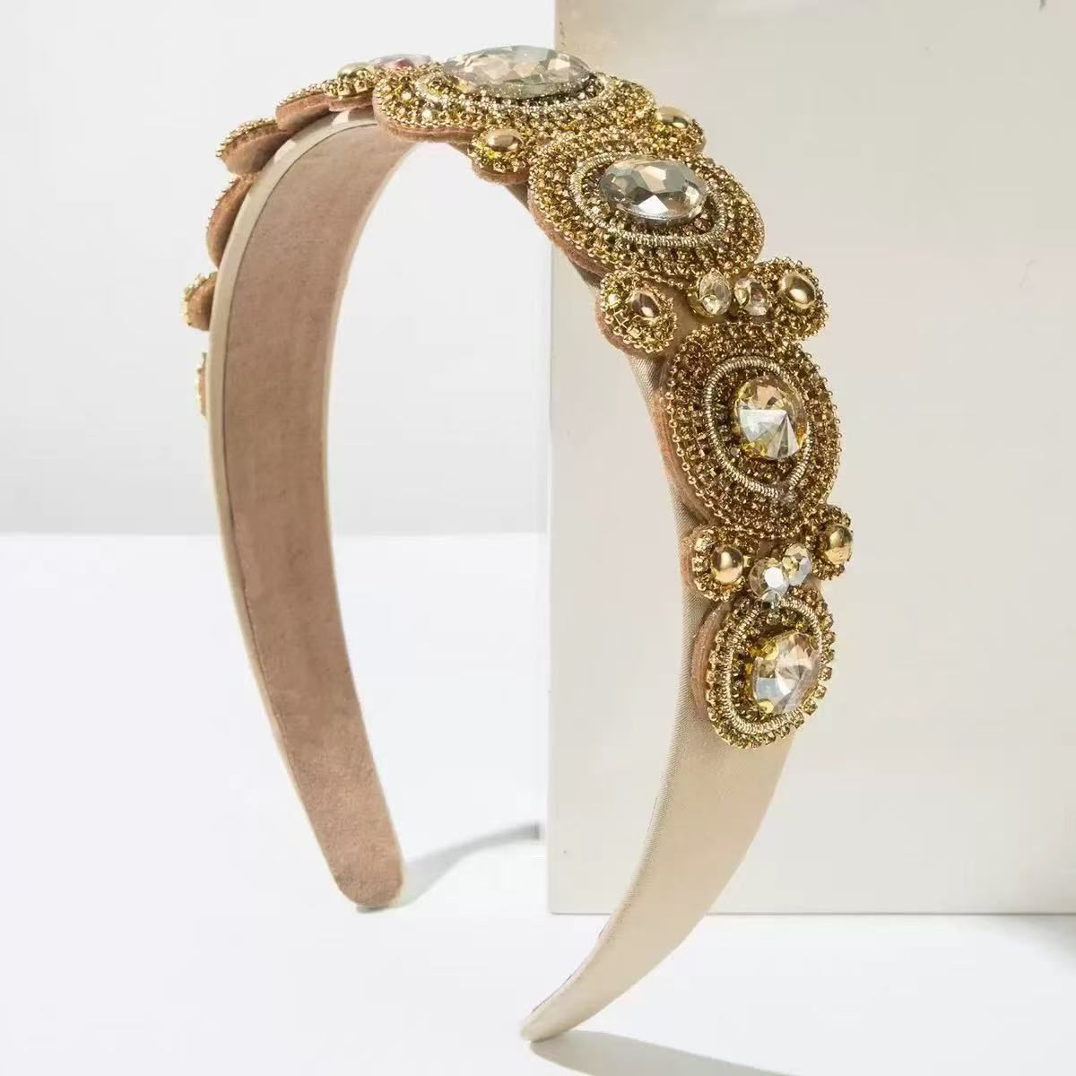 Luxury Crystal Embellished Padded Headband for Women – Elegant Party & Bridal Hair Accessory